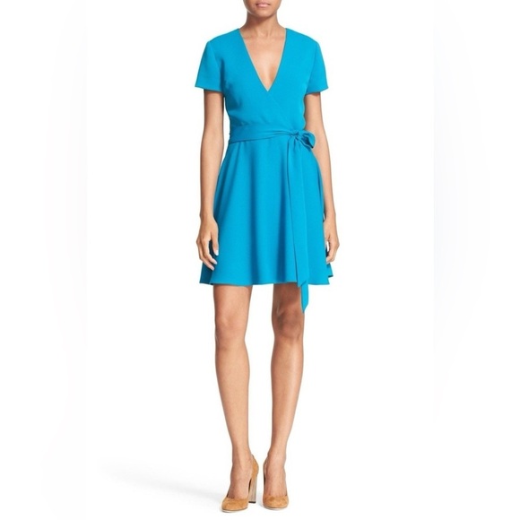 Alice + Olivia Dresses & Skirts - Alice + Olivia Adrianna Short Sleeve Faux Wrap Dress in Dark Turquoise Size 4